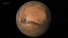 Survol du cratère Schiaparelli sur Mars – Animation basée sur les images d'une sonde spatiale
