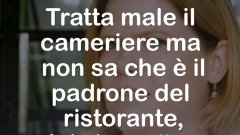 Donna vuole sedersi al ristorante