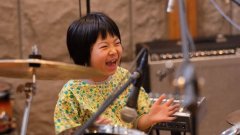Kaneai Yoyoka, une fille de 9 ans prodige à la batterie