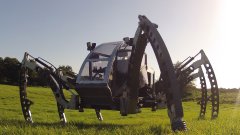 Mantis, un robot marchant sur six pattes