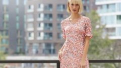 Une robe fleurie Lidl à moins de 9 euros qui concurrence Zara et H&M