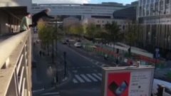 Ce freerunner français tente un saut ultra dangereux à Paris qui peut lui coûter la vie