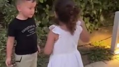Nabilla : son fils Milann invite une petite fille chez eux, elle filme la scène (VIDÉO)