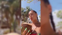 Astrid Nelsia : Sur la plage, elle affole les internautes !