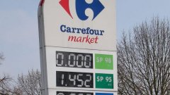 Un conducteur profite du slogan de Carrefour et paye son plein d'essence 17€