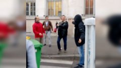 Paris : Un parent d'élève headshot un lycéen à coup d'extincteur