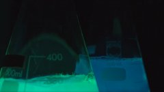 Les incroyables expériences de chimie : le luminol