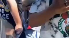 Léana : Insultée et attaquée par des passants, la vidéo choc !