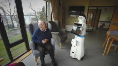 Futuris : un robot communicant pour les personnes atteintes de démence