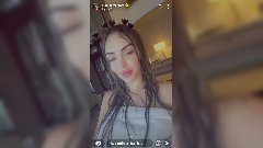 Nabilla : Elle prend la même résolution qu'Emily Ratajkowski et c'est surprenant !