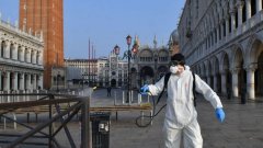 Coronavirus : pourquoi l'épidémie est-elle plus importante en Italie qu'en France ?