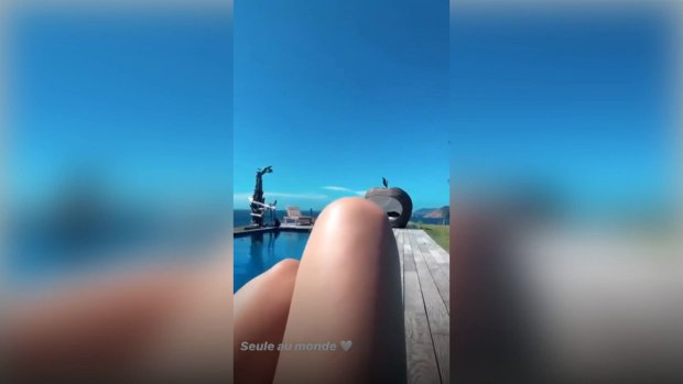 Iris Mittenaere et Diego El Glaoui s'offrent des vacances de folie en Corse !
