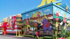 Les restaurants McDonald’s les plus étranges du monde...