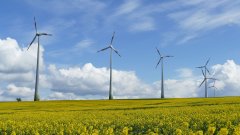 L'incroyable construction d'une éolienne en time-lapse