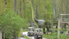 À 3h de Paris, un immense parc d'attractions sur les dinosaures va ouvrir en juin