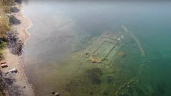 Une église réapparaît au fond d’un lac après 1 600 ans grâce au confinement