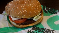 Il attaque en justice Burger King car son burger végan est cuit sur le même gril que les autres