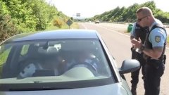 Loire : L'automobiliste se fait arrêter et salement verbaliser parce qu'il roulait trop lentement